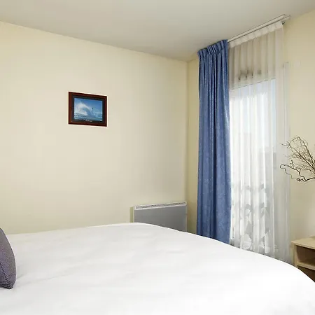Appart'city Pontoise Cergy-le-haut 3*