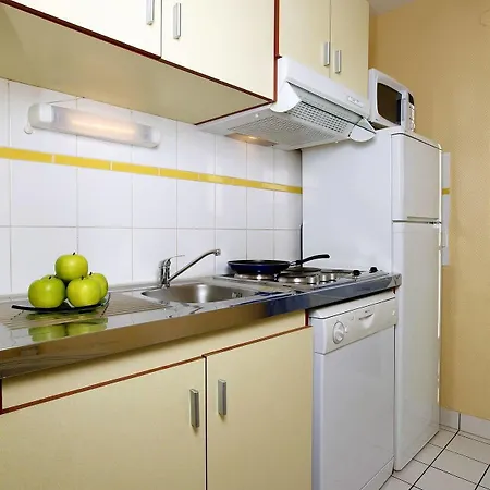 Appart'city Pontoise Cergy-le-haut Apart-hotel