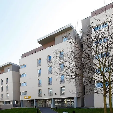 Appart'city Pontoise Cergy-le-haut Apart-hotel 3*